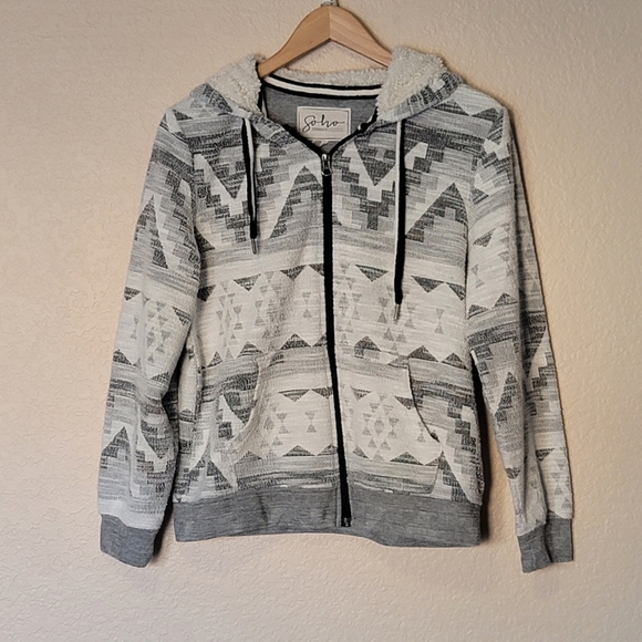 Soho Threads ZipUp Sweater - Picture 1 of 6